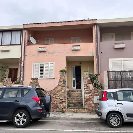 Domu Is Argiolas Holiday home